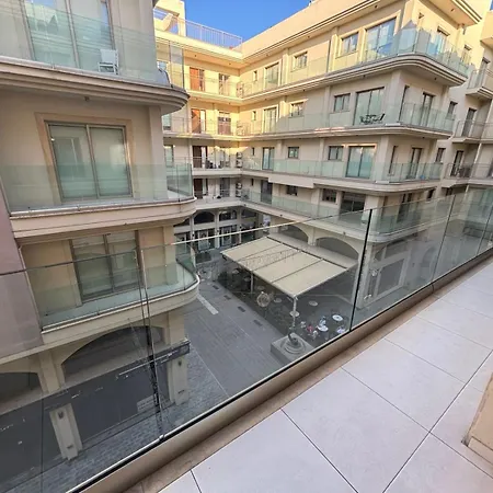 2 Bedroom Apartment Near Finikoudes Beach